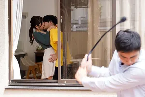 "Mẹ đỡ đầu" nghiện sex quá nhạy cảm